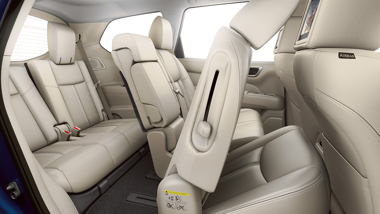 2018 Nissan Pathfinder Gallery Image
