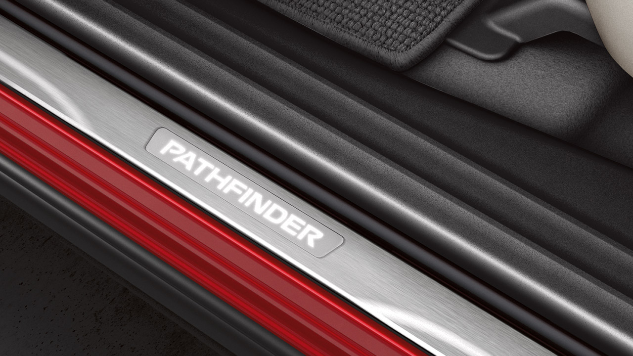 2018 Nissan Pathfinder Gallery Image