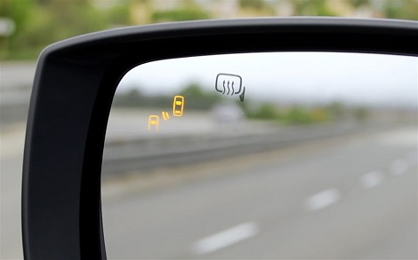 2018 Subaru Forester Blind-Spot Detection and Rear Cross-Traffic Alert