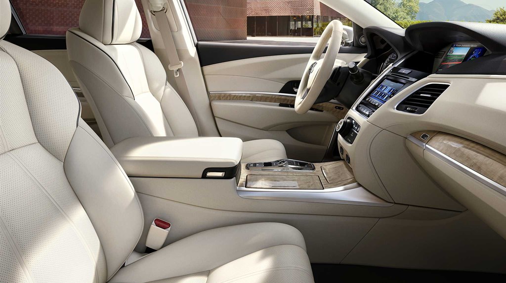2018 Acura RLX Interior Gallery