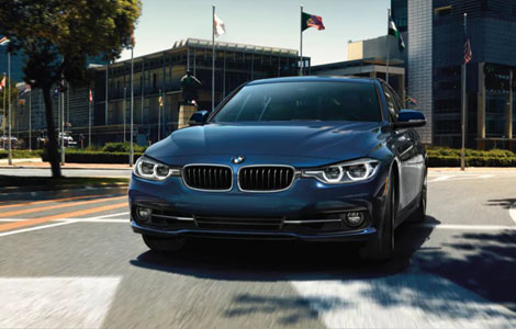 2018 BMW 3 Series A CAR THAT CALLS AHEAD