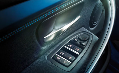 2018 BMW 3 Series Interior Gallery Image