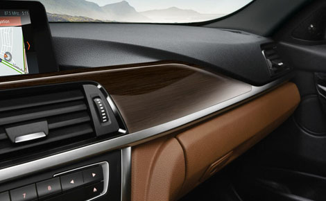 2018 BMW 3 Series Interior Gallery Image