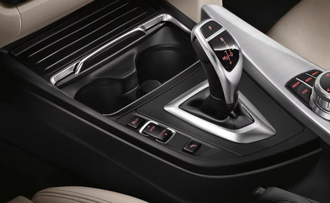 2018 BMW 3 Series Interior Gallery Image