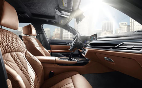 2018 BMW 7 Series Interior Gallery Image