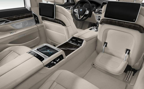 2018 BMW 7 Series Interior Gallery Image