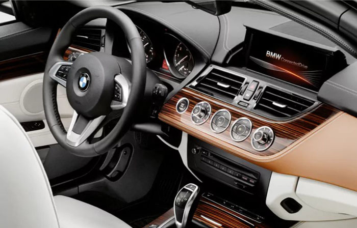 New 2018 BMW Z4 HYPER BURNT SIENNA PACKAGE New 2018 BMW Z4 HYPER BURNT SIENNA PACKAGE