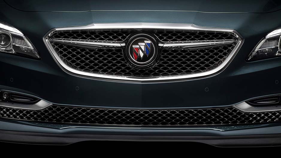 2018 Buick Lacrosse INTRICATE GRILLE