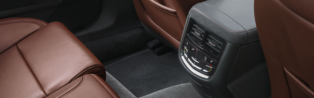 2018 Cadillac CTS-SEDAN Interior