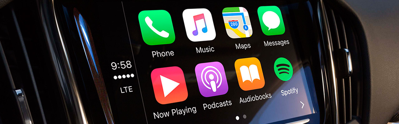 2018 Cadillac ATS-V Sedan interior apple carplay