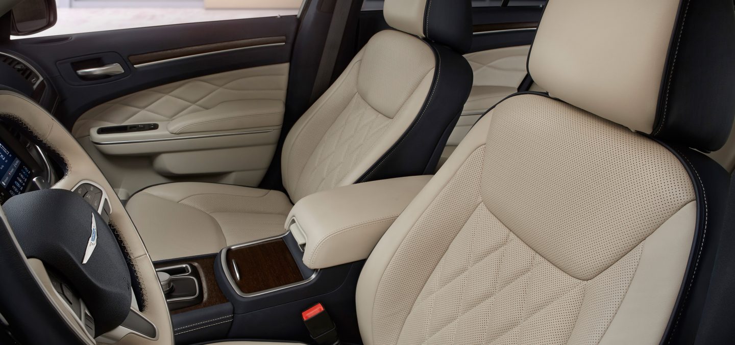 2018 Chrysler 300 Limited HIGH-QUALITY COMFORT