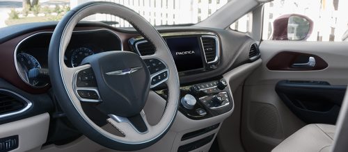 2018 Chrysler Pacifica Hybrid Premium ACTIVE NOISE CANCELLATION 