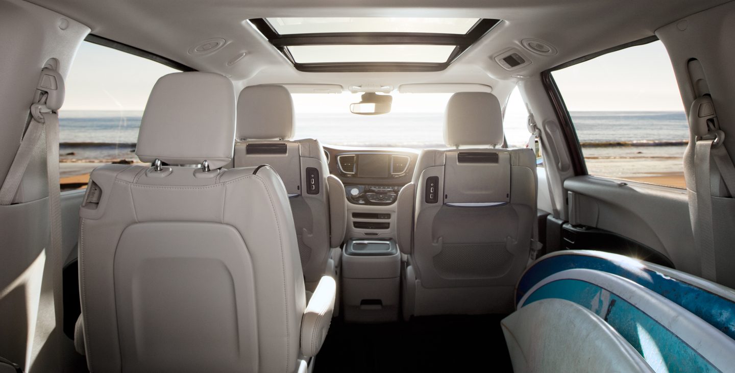 2018 Chrysler Pacifica Limited Interior Gallery Image