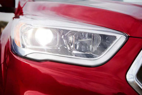 2018 Ford Escape BI-XENON HID HEADLAMPS WITH SIGNATURE LIGHTNING