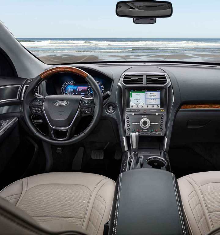 2018 Ford Explorer Interior Gallery Image