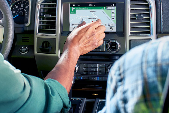 New 2018 Ford F-150 VOICE-ACTIVATED NAVIGATION WITH SIRIUSXM TRAFFIC AND TRAVEL LINK