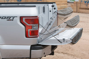 2018 Ford F-150 CLASS-EXCLUSIVE REMOTE TAILGATE RELEASE