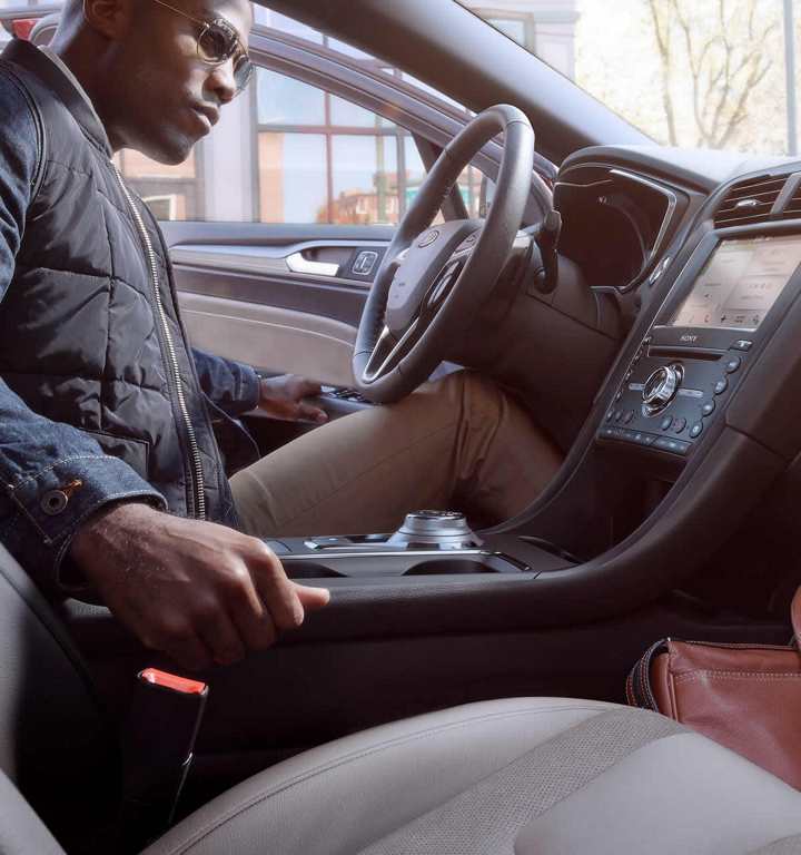2018 Ford Fusion Interior Gallery Image