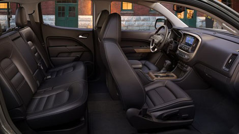 2018 GMC Canyon AVAILABLE HEATED DRIVER AND FRONT PASSENGER SEATS