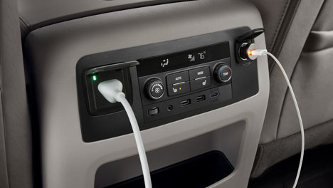 2018 GMC Yukon Interior Gallery Image