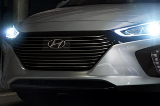2018 Hyundai Ioniq Hybrid AVAILABLE DYNAMIC BENDING LIGHT