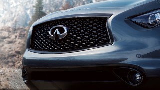 2018 Infiniti QX70 Exterior Gallery Image