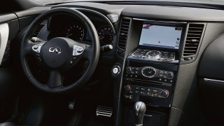 2018 Infiniti QX70 Interior Gallery Image