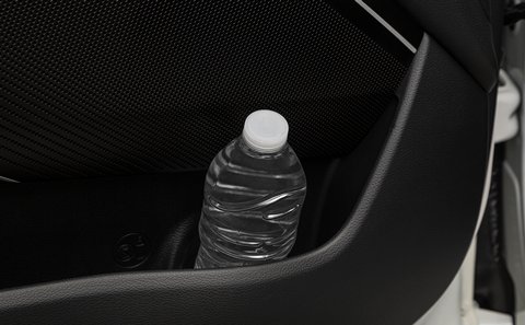 2018 Kia Cadenza Interior Gallery Image