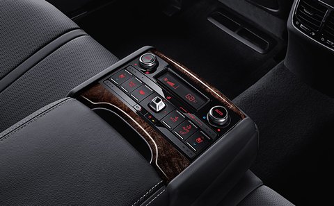 2018 Kia K900 Interior Gallery Image