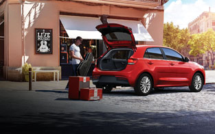 2018 Kia Rio 5-Door REAR LOOK