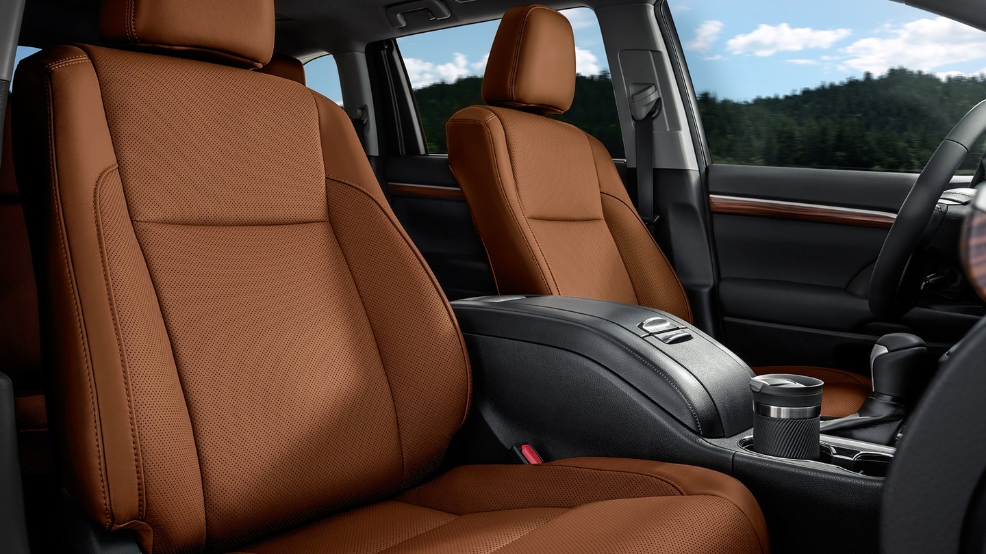 2018 Toyota Highlander Interior Gallery Image