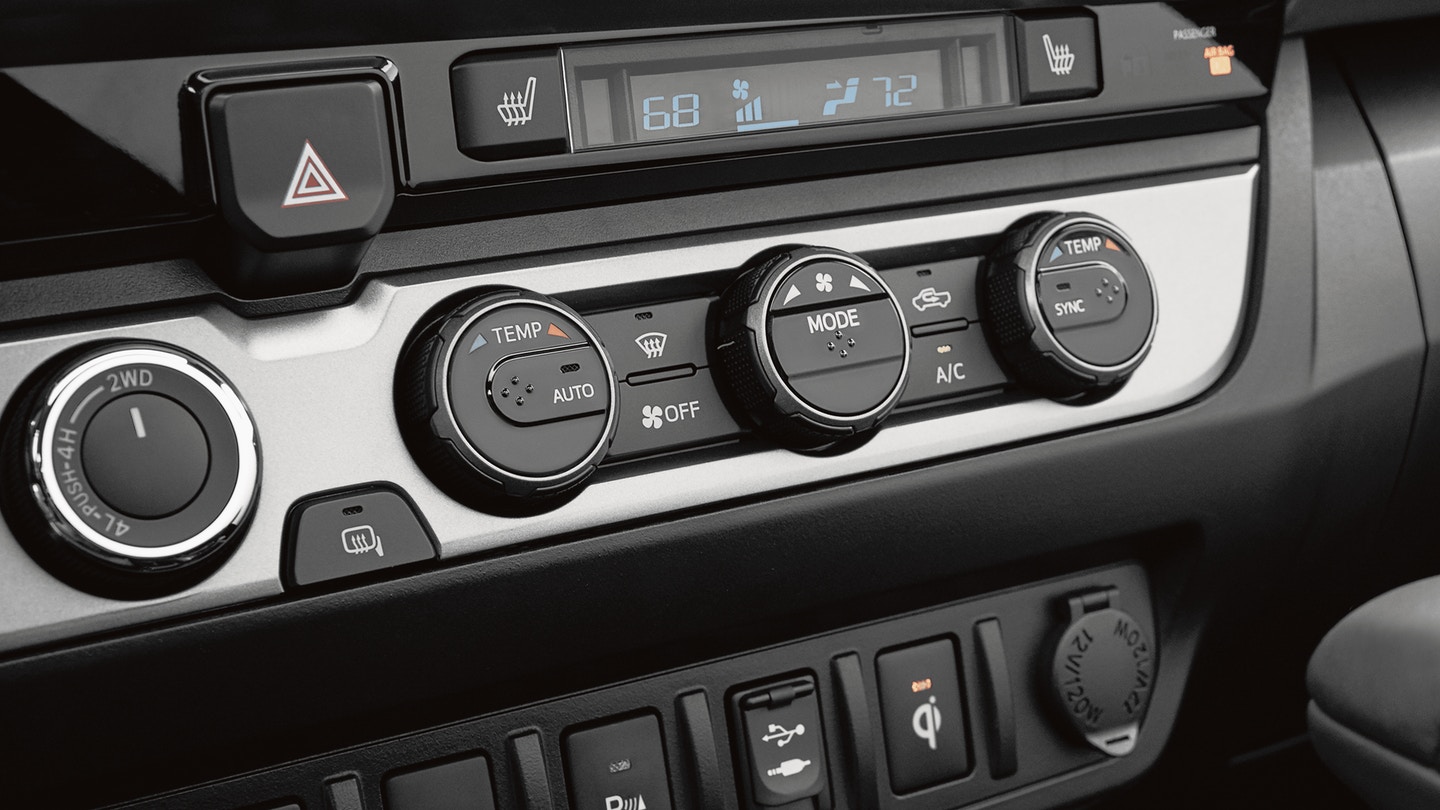 2018 Toyota Tacoma Interior Gallery Image