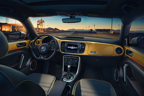 2018 Volkswagen Beetle Interior Gallery Image