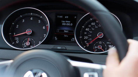 2018 Volkswagen Golf GTI Premium Color Multifunction Display (MFD)