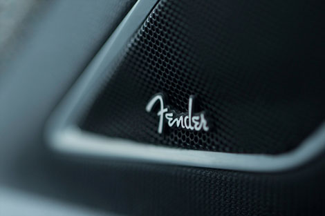 2018 Volkswagen Golf R Fender Premium Audio System