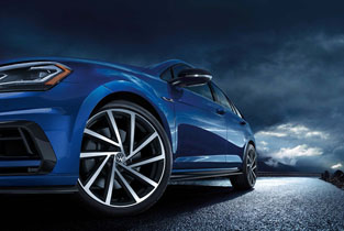 2018 Volkswagen Golf R Let's Cut To The Chase.