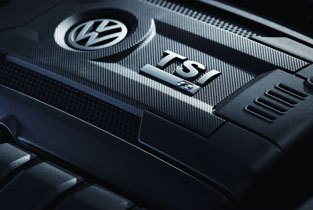2018 Volkswagen Golf R 2.0L TSI Engine