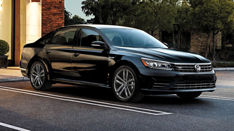 2018 Volkswagen Passat R-Line Exterior