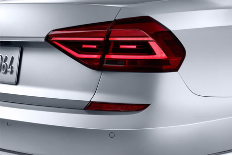 2018 Volkswagen Passat Exterior Gallery Image