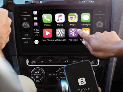 2018 Volkswagen Passat VW Favorite Apps